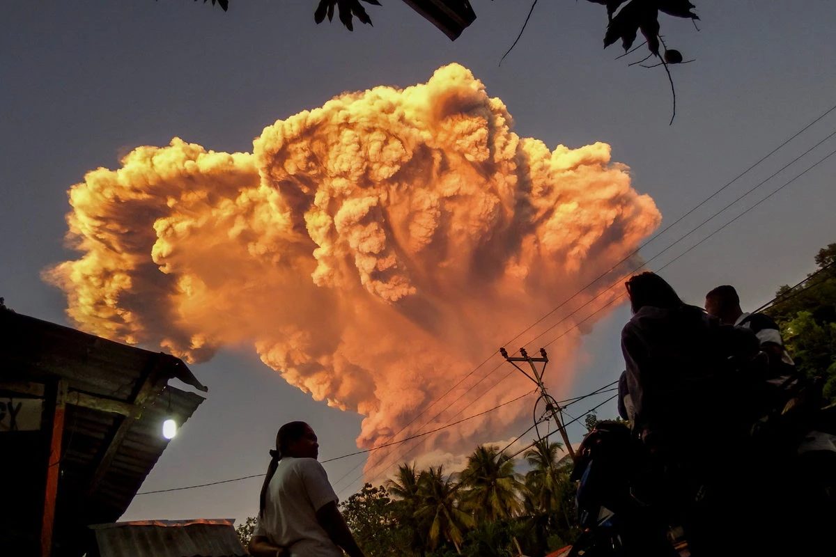 Hot ash sent six miles high as Lewotobi Laki Laki volcano erupts again