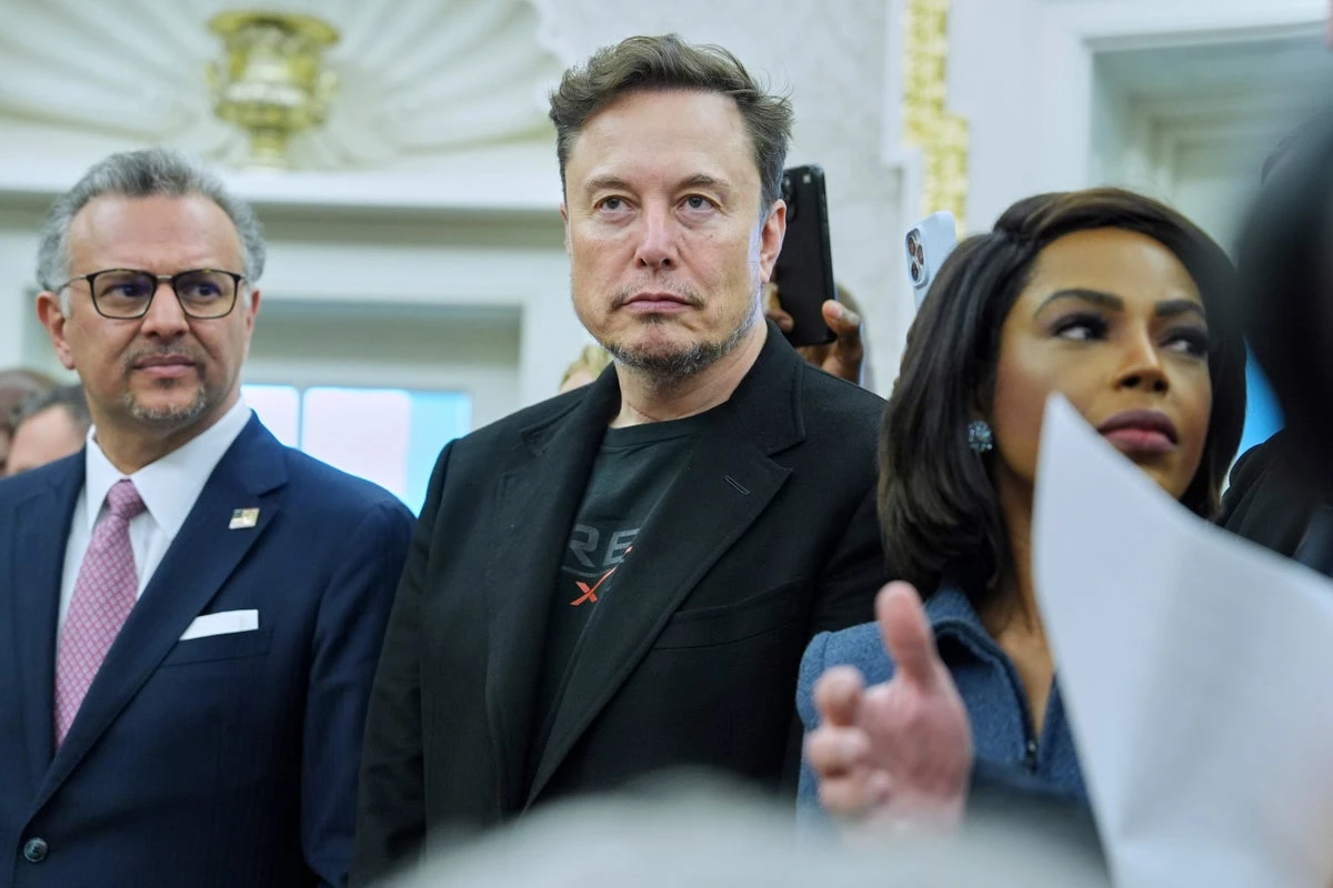Musk and DOGE expand use of Grok AI in government