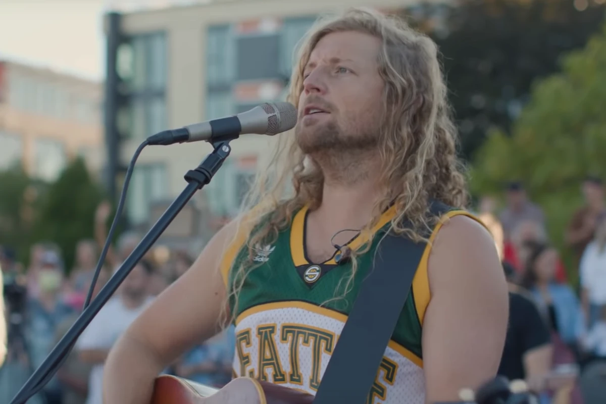 Canadian cities keep revoking MAGA singer’s performance permits