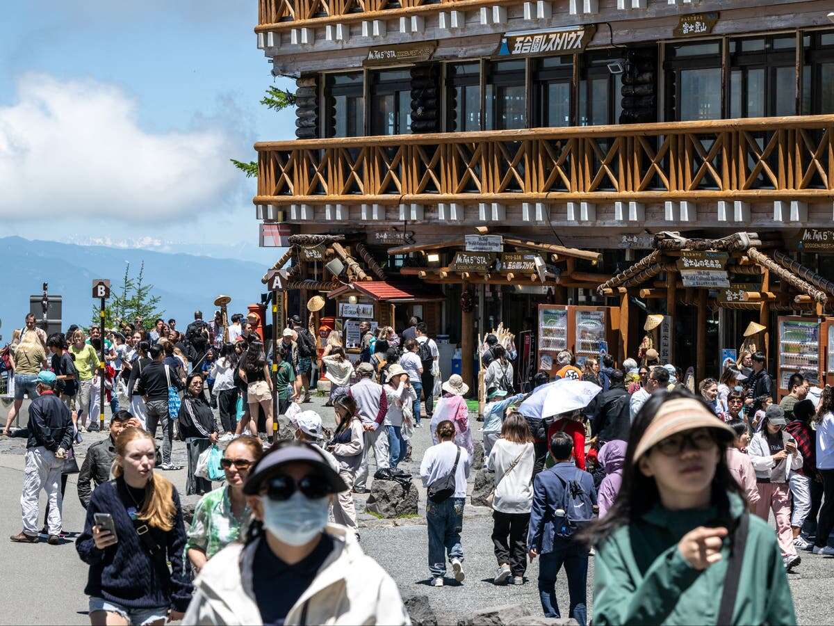 Japan breaks annual visitor record with 33.4 million in just 11 months