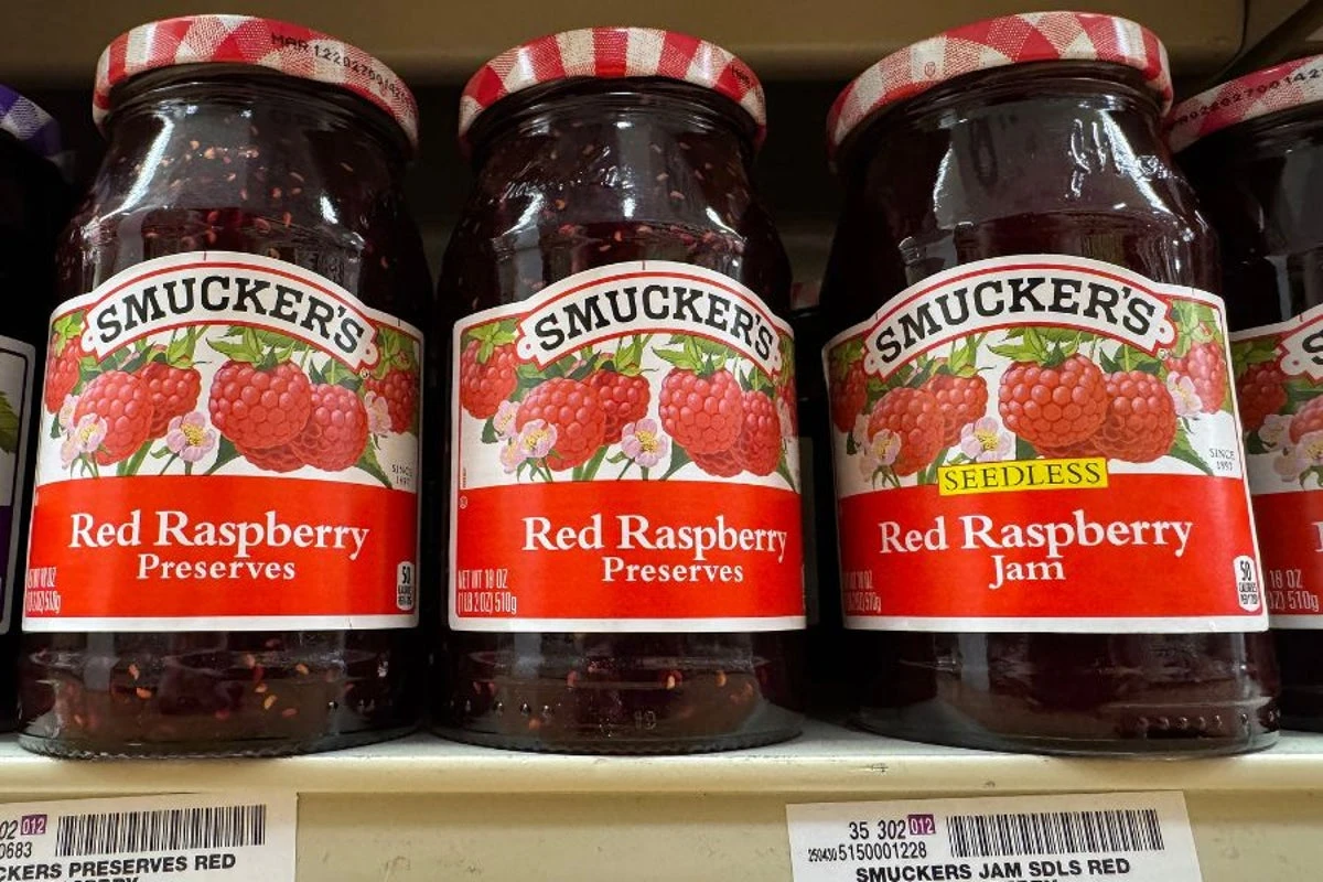 Peanut butter and jelly maker sees sales slip as shoppers skip sweets