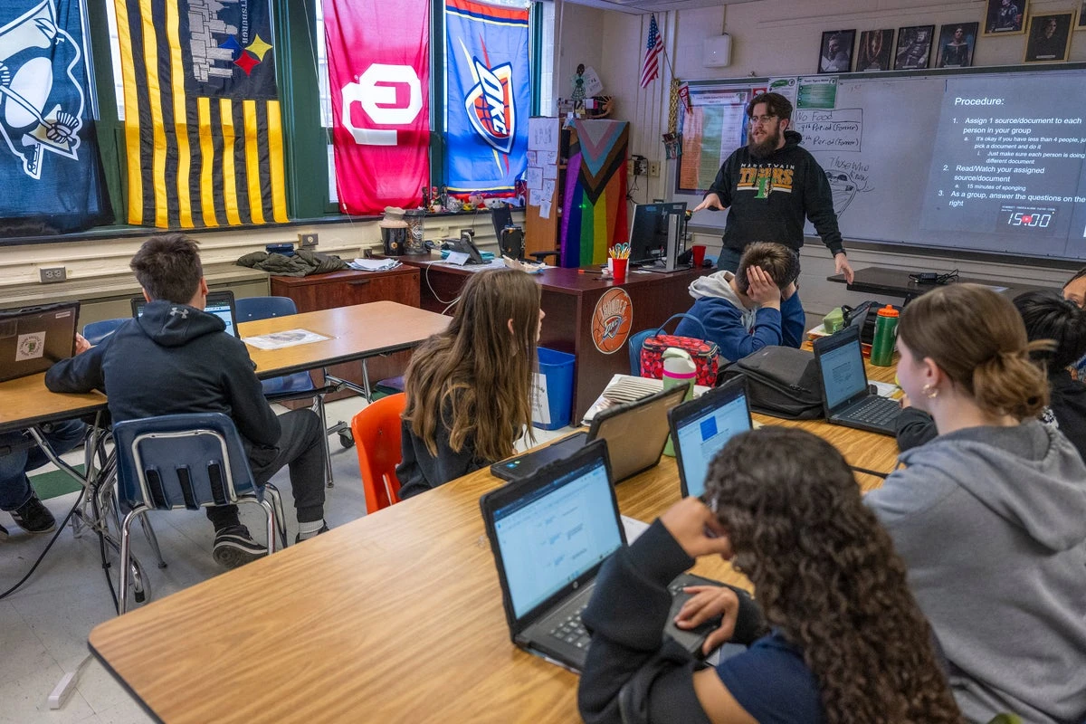 RFK wants schools to cut screen time as Trump touts AI for education