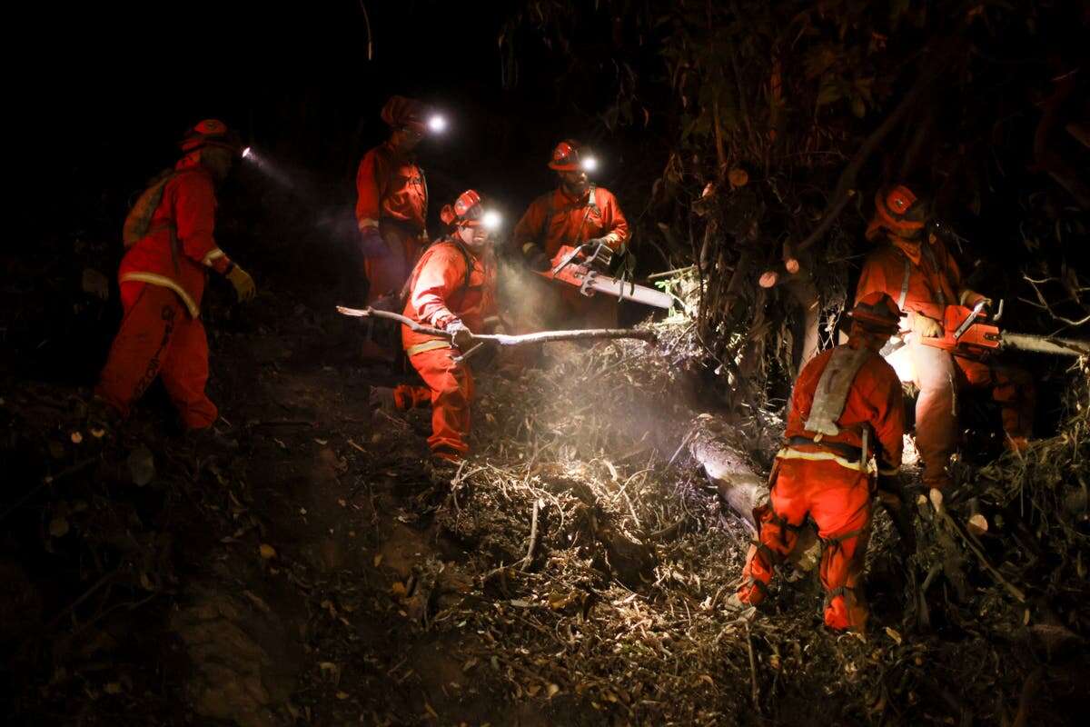 Firefighters prepare for increasing gusts following brief reprieve for LA area