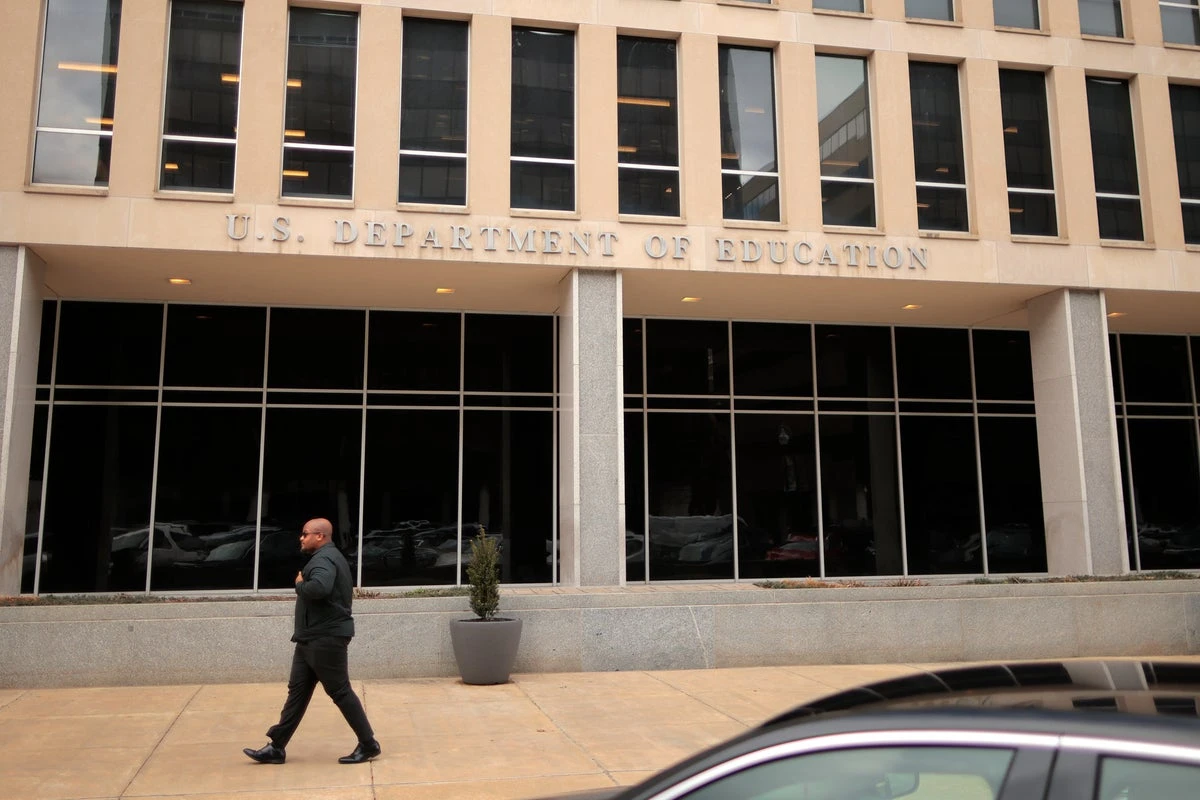 Education Department has a backlog of 27,000 student loan complaints