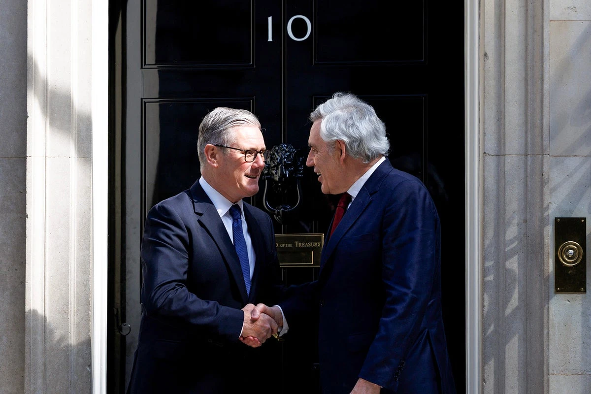 How Starmer hopes Brown and Harman can save him from a Labour coup