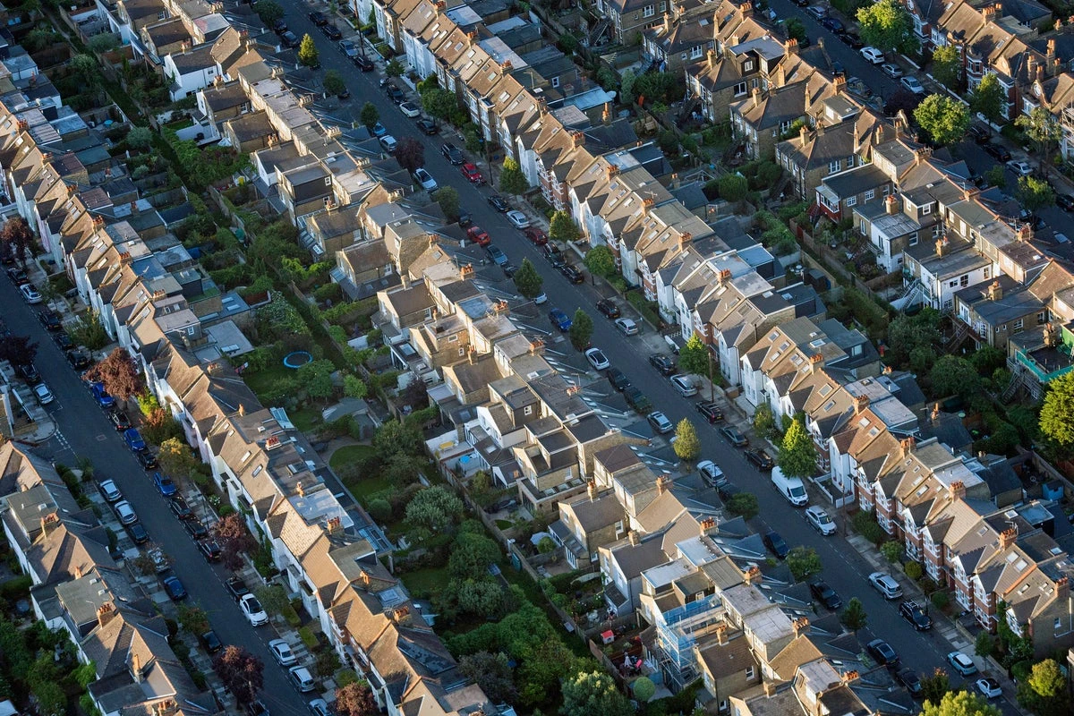 Average size of UK flats has decreased in last decade, data shows