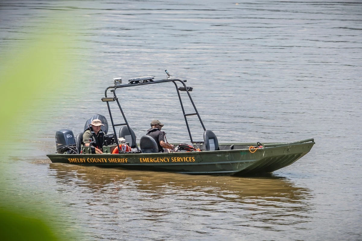 Three who went missing while fishing found dead in Mississippi River