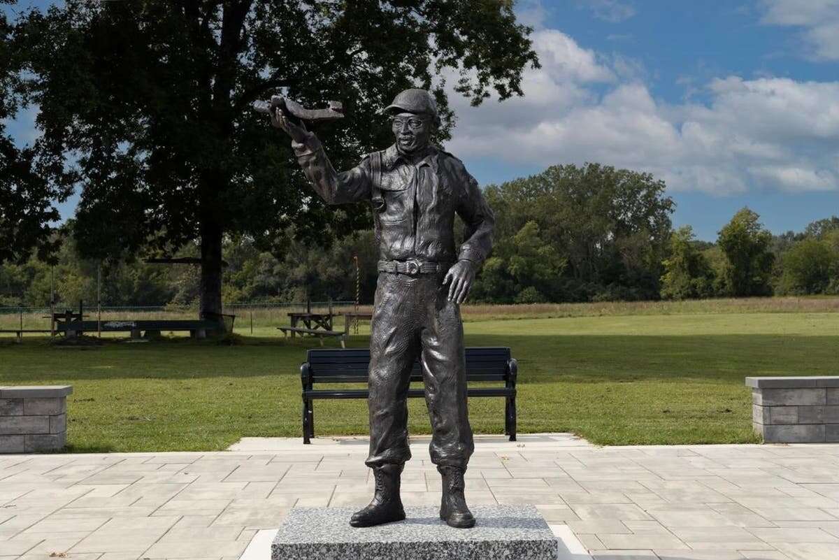 600-pound statue of Tuskegee Airman stolen from Detroit park