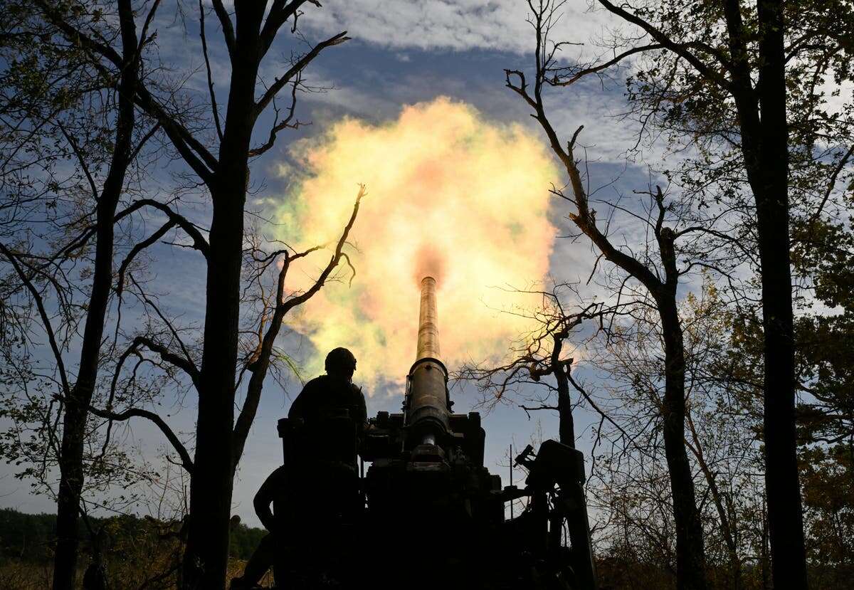 Explosions heard in Kyiv as Zelensky says Putin is afraid to use nukes