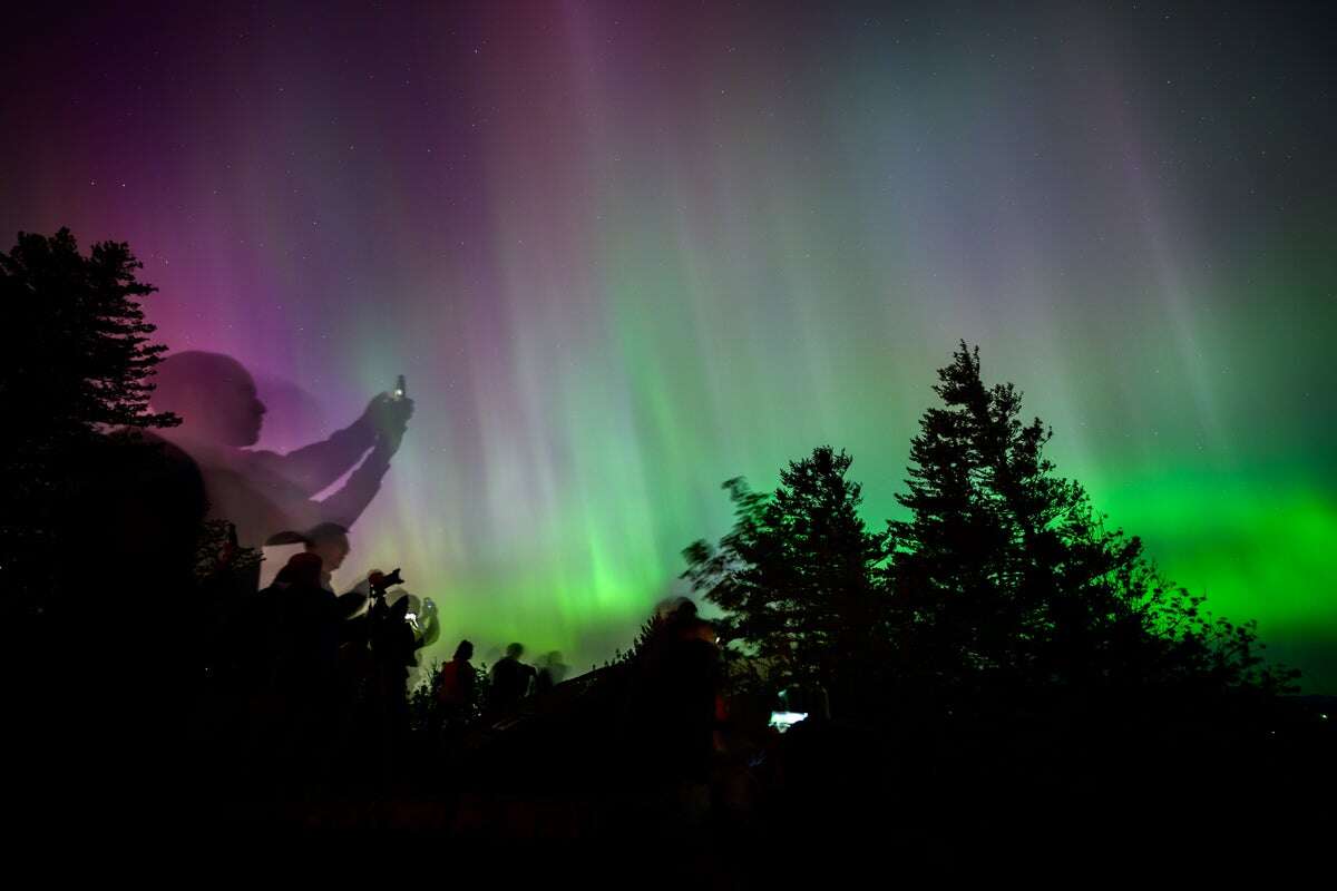 The northern lights may appear over several states tonight