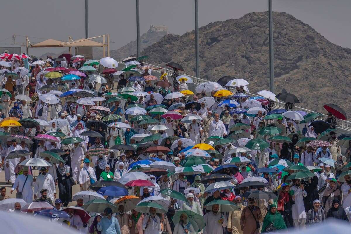 Hundreds of Hajj pilgrims die as temperatures hit 51C in Saudi Arabia