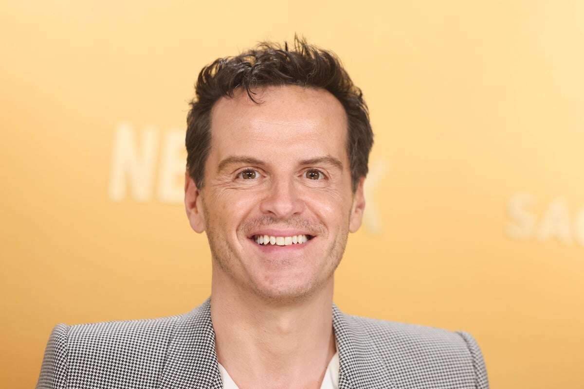 Andrew Scott reveals he passed kidney stone at 2020 SAG awards