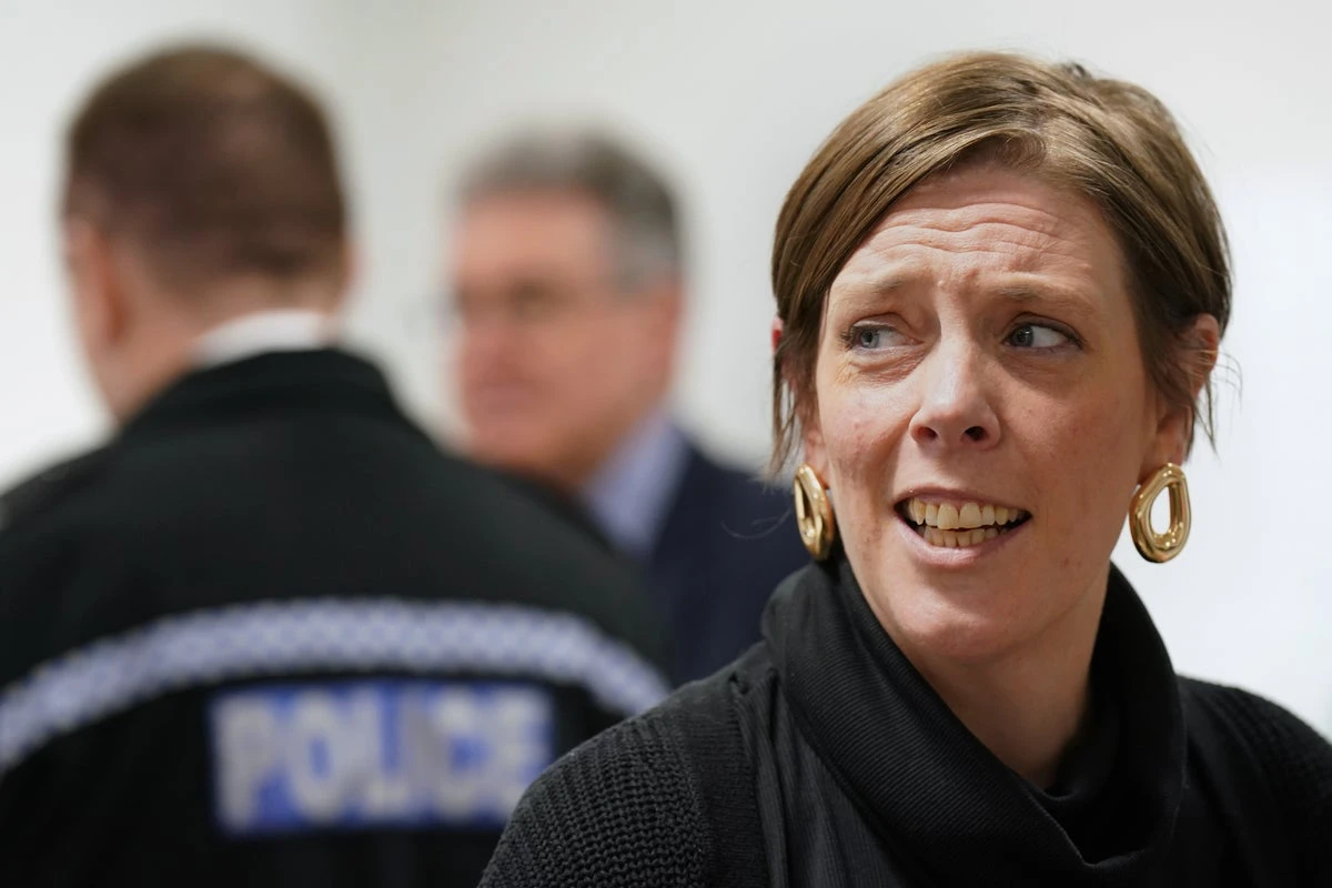 Gang leaders who make children conceal drugs to face 10 years’ jail