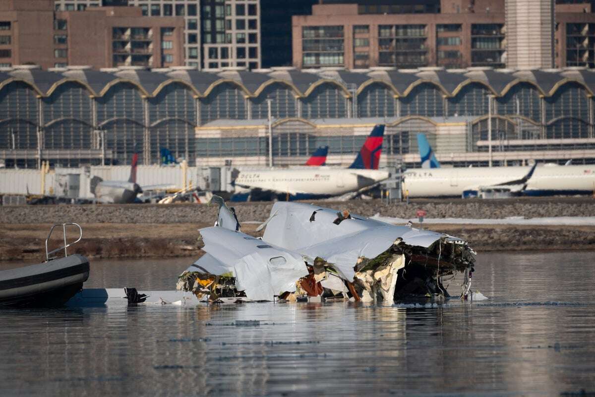 Is flying safer than driving? What the stats show after DC crash