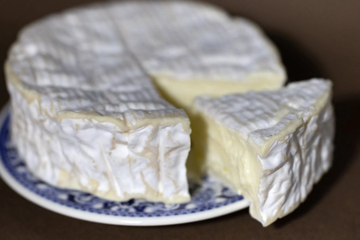 Cheese and sausages could become cheaper under new EU deal