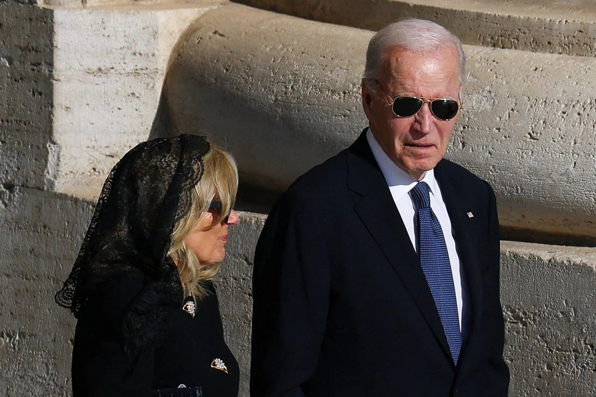 Trump fans try to identify who controlled Biden’s ‘autopen’