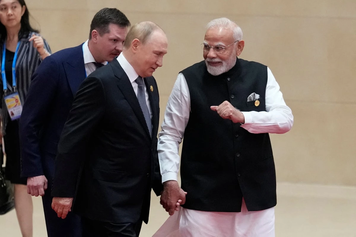 Modi hails ‘insightful’ talks with Putin during limousine ride