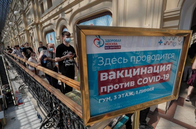 Moscow reports record Covid-19 cases amid stuttering vaccine programme