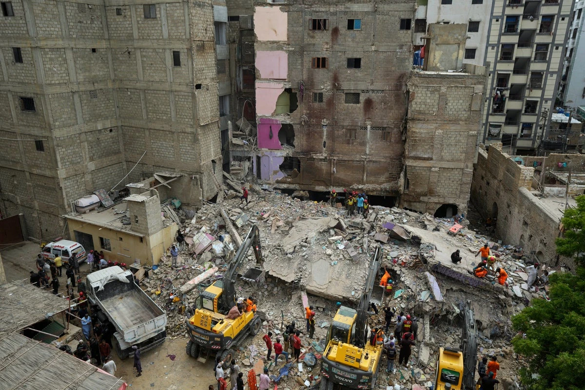 At least 27 bodies recovered from collapsed Pakistan building