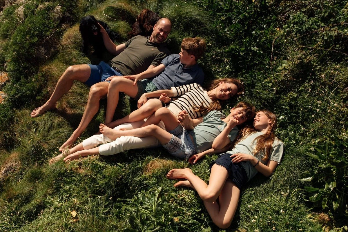 William and Kate mark 15th anniversary with never-before-seen photo