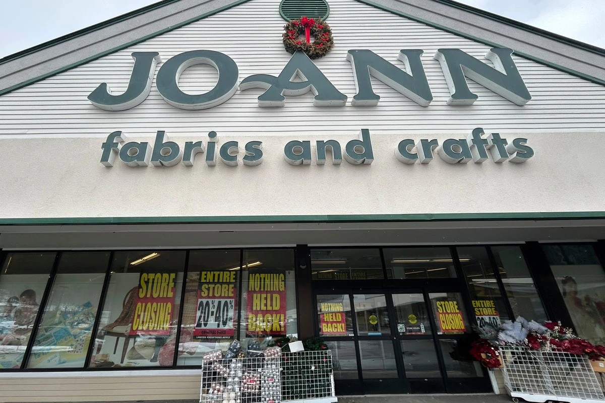 Store closures lead to massive 274% spike in retail layoffs in 2025