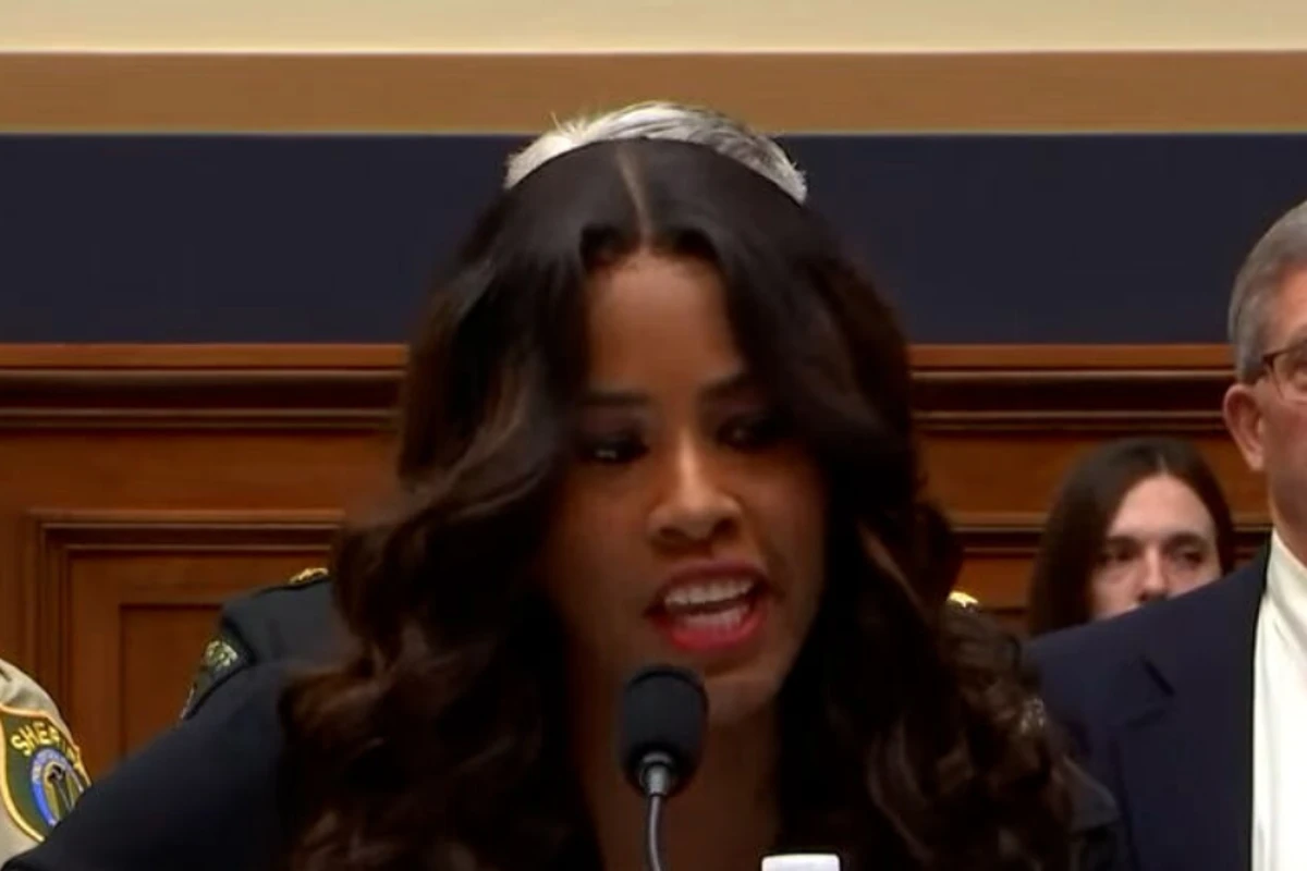 Trump claims ‘African-American ladies’ begging for troops in Chicago