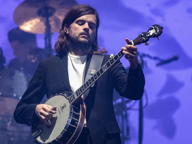 Twitter divided over Winston Marshall quitting Mumford & Sons
