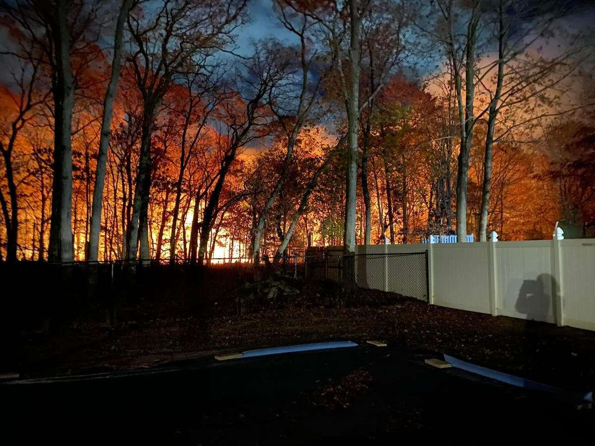 Volunteer firefighter arrested on suspicion of starting NY brush fire