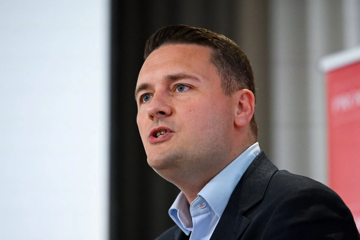 Streeting says he’ll stand to be PM – and Britain must rejoin EU