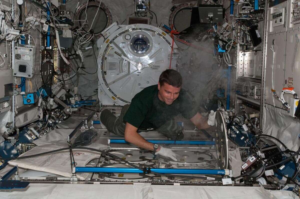 First space archaeology study reveals secret habits of ISS astronauts