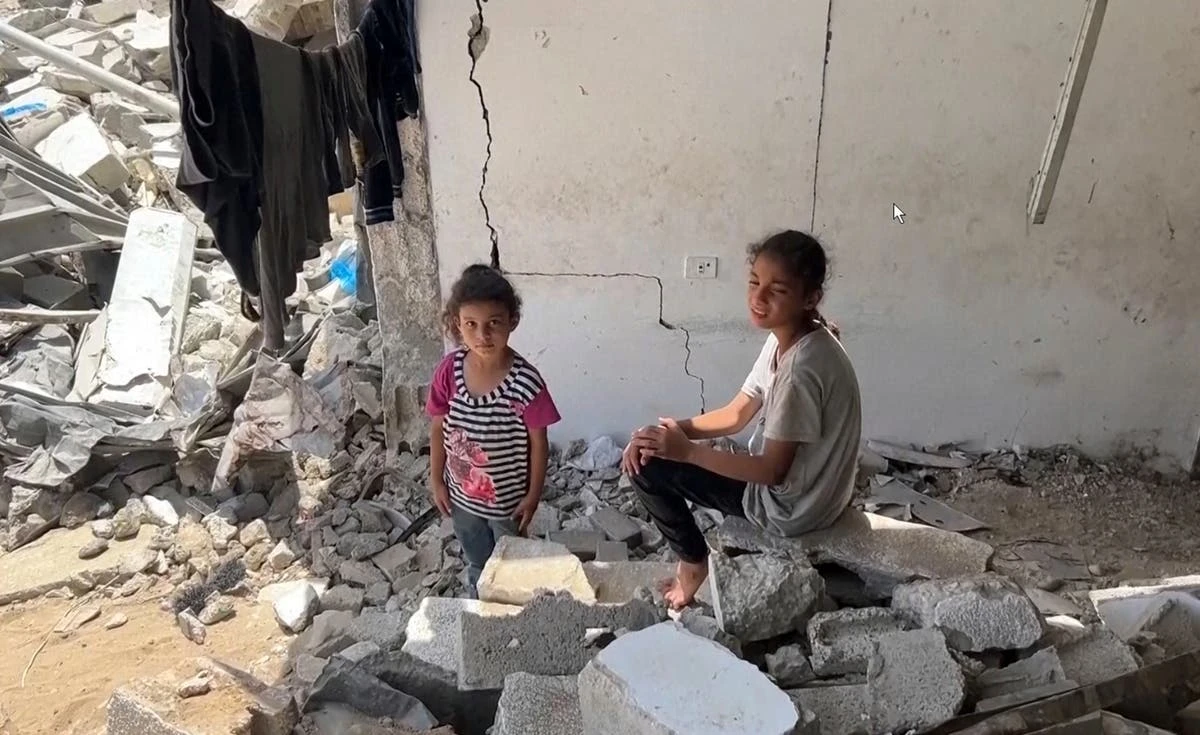 At least 16 killed in Israeli air strike on Gaza school