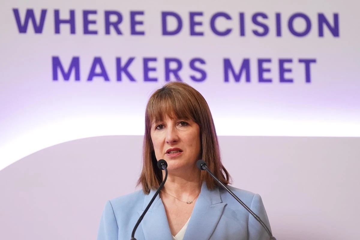 Rachel Reeves investigated by parliament’s watchdog