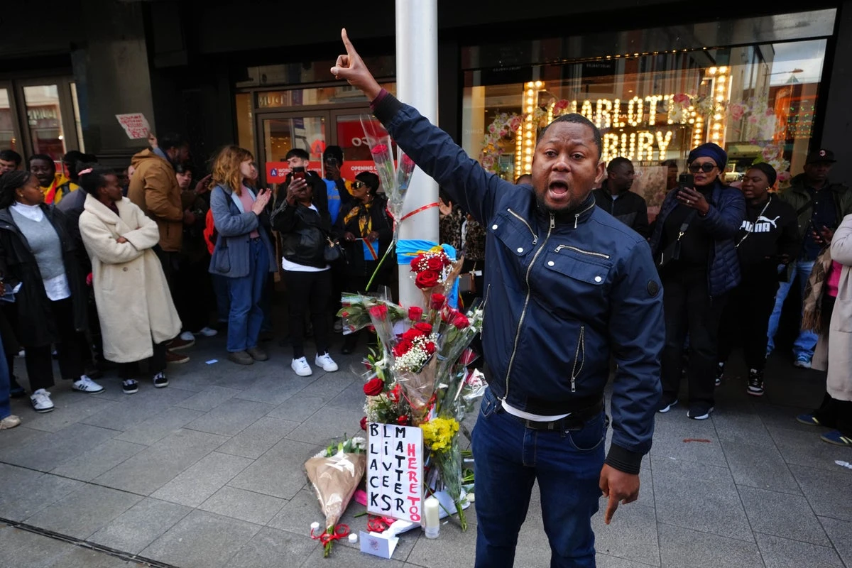 Outrage in Ireland over death of man who was restrained on street