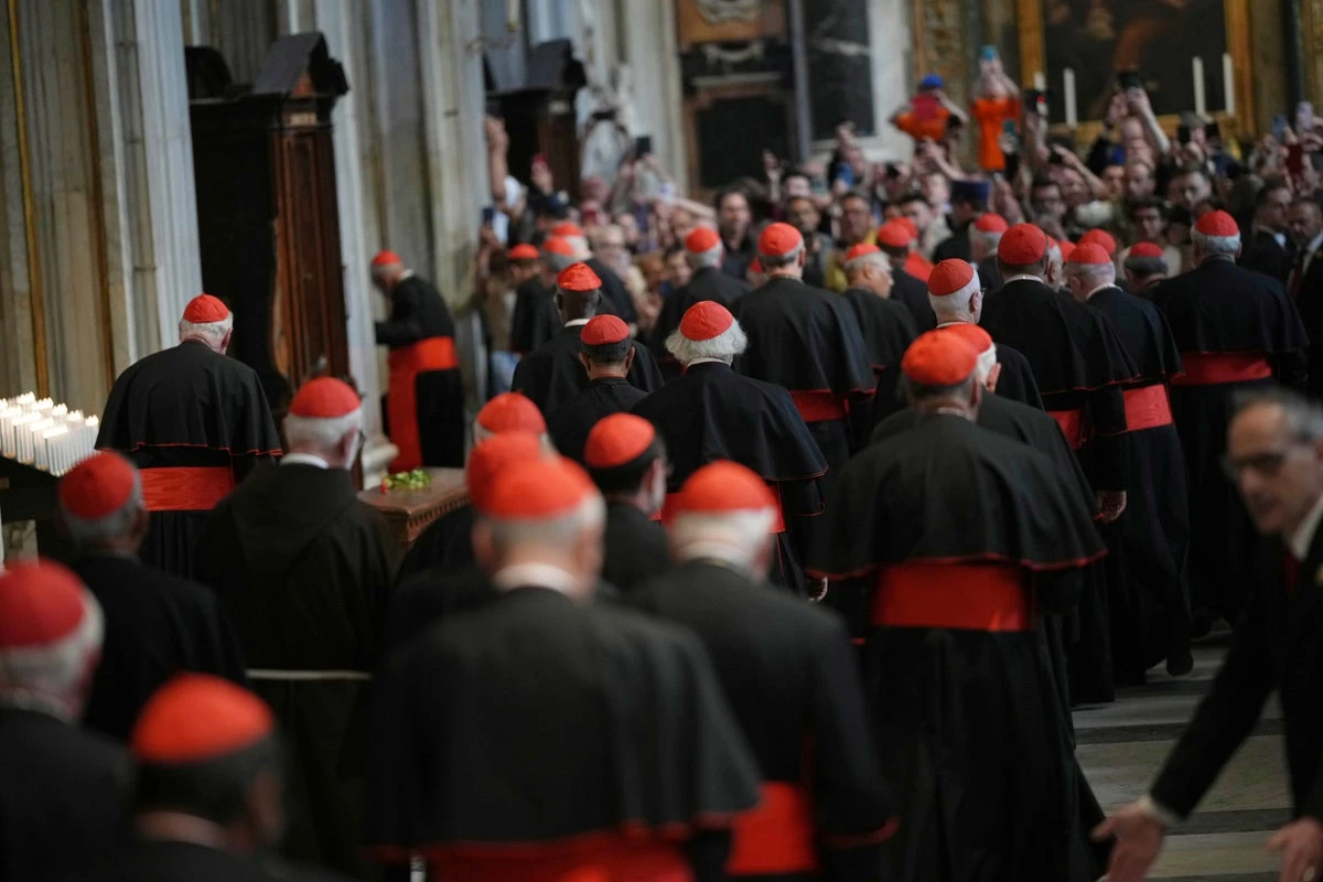 Secret voting ritual to elect a new pope set to begin