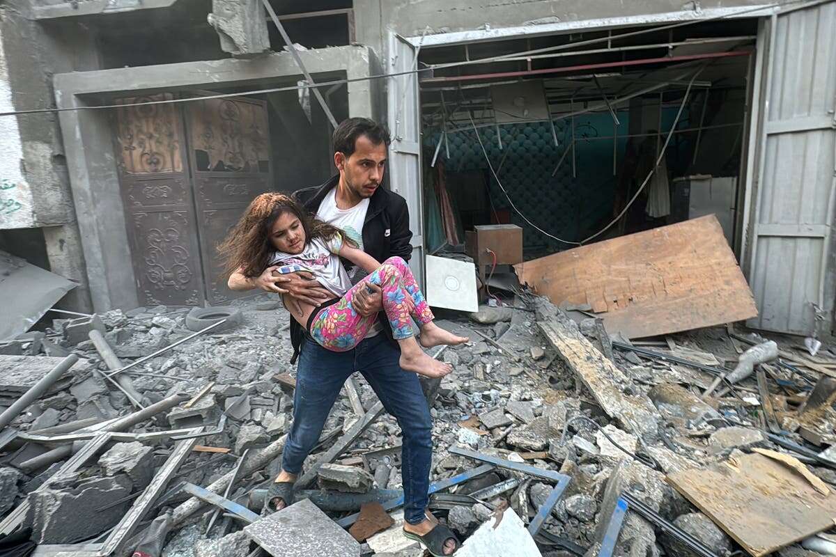 At least 17 dead in Israeli strike on single house in northern Gaza