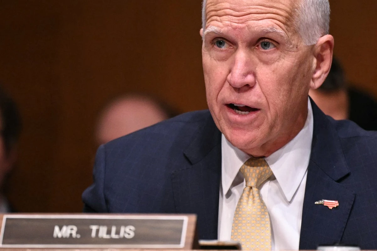 Lawmaker says Hegseth ‘makes Kristi Noem seem like a 5-star recruit’