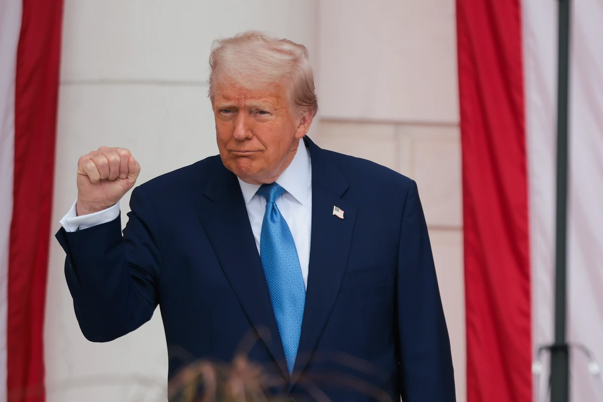 Trump pardoned tax cheat after his mom attended president’s $1m dinner