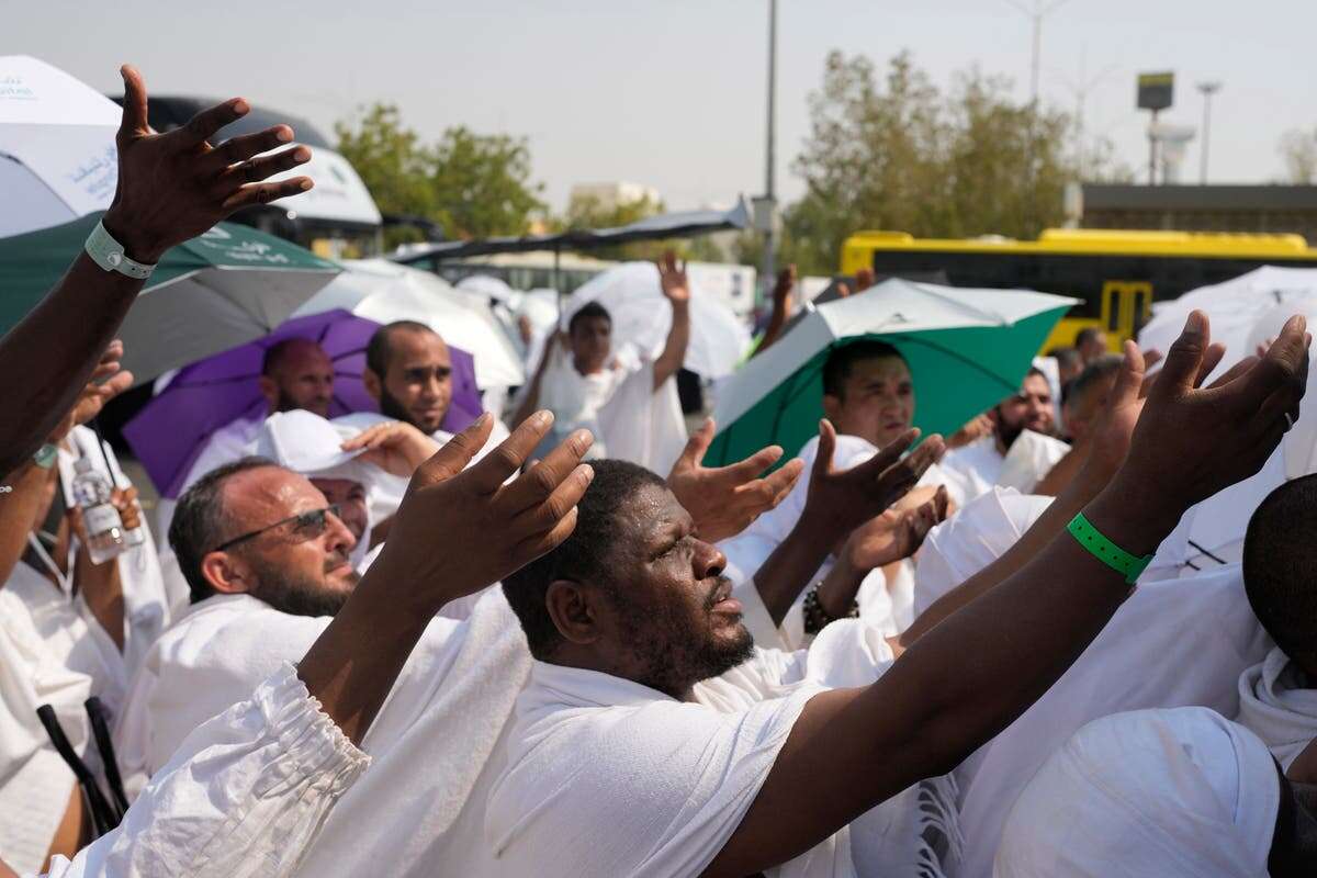 At least 14 people dead during Hajj in Saudi Arabia due to heatwave