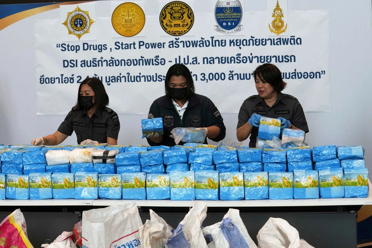 More than two tonnes of crystal meth discovered in tourist boat