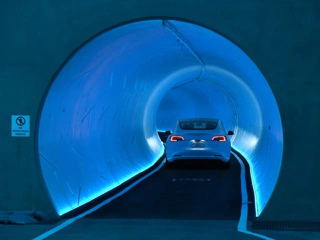 Drivers for Elon Musk’s The Boring Company given script to praise him