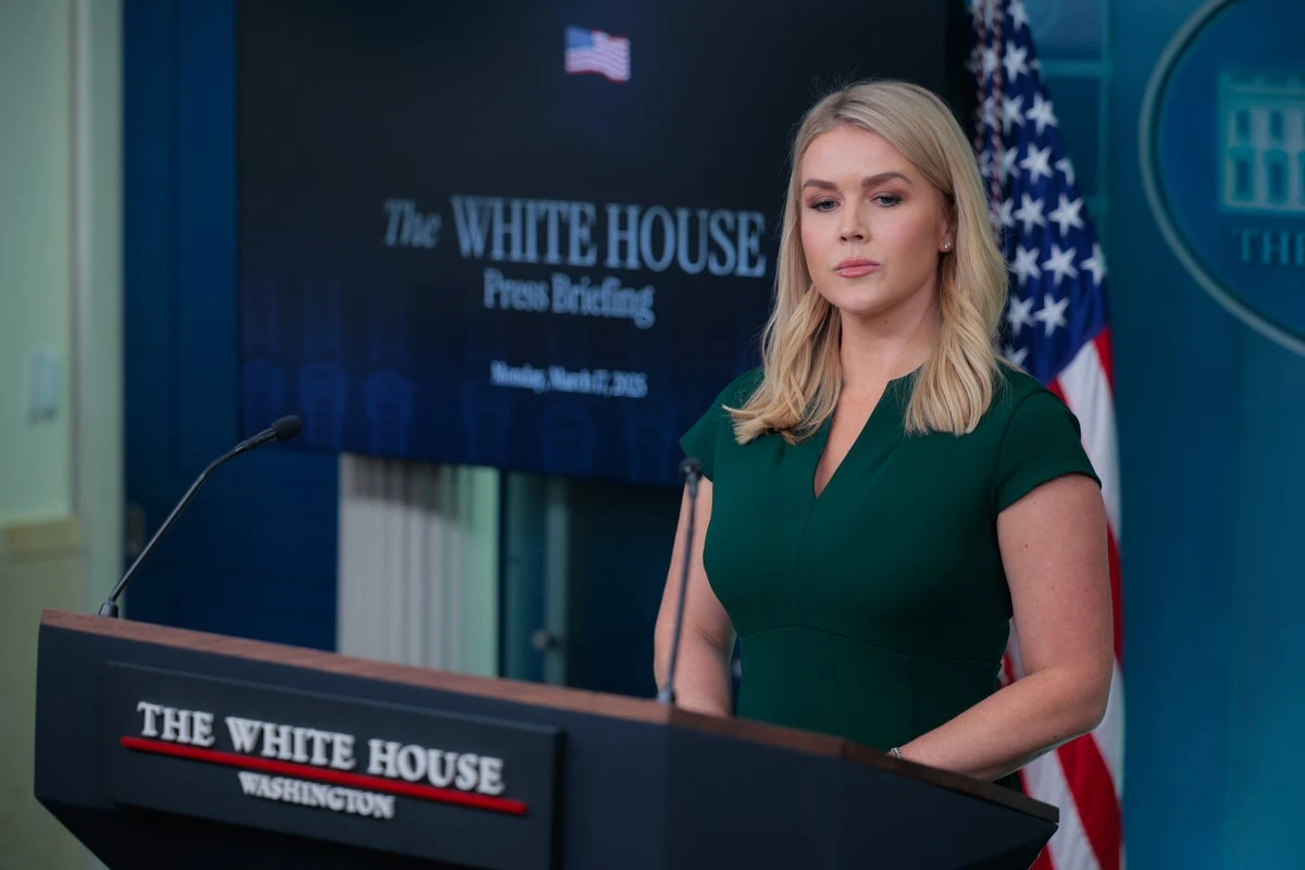 Trump admin won’t respond to reporters with pronouns in signature