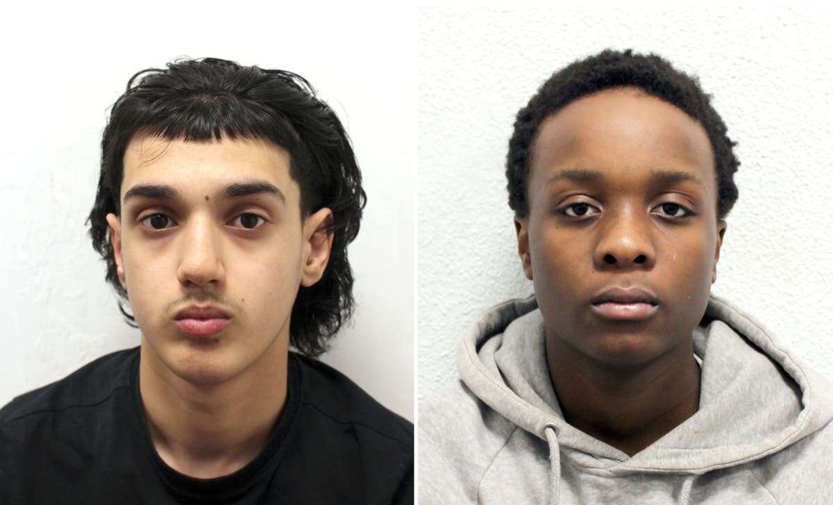 Police launch hunt for two teenagers after 14-year-old fatally stabbed