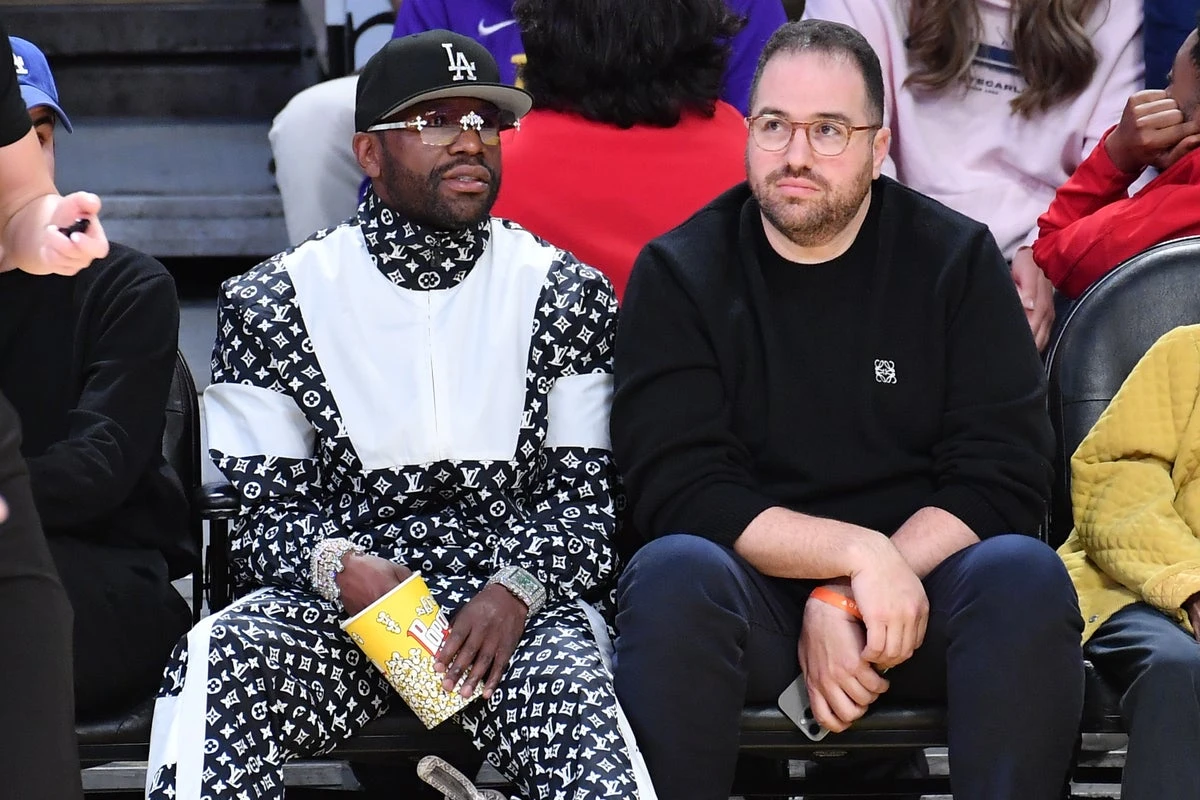 Floyd Mayweather Jr accuses business advisor of pilfering $175 million