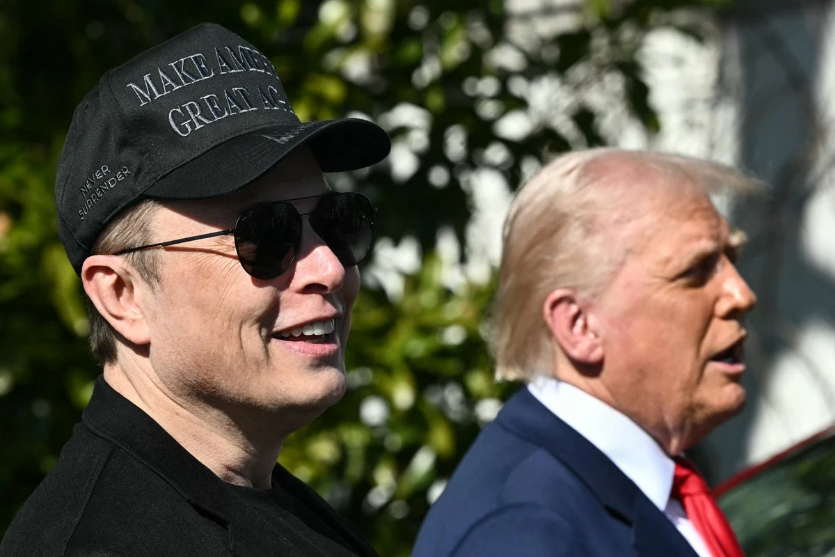 Inside Trump’s billionaire entourage joining president on China trip