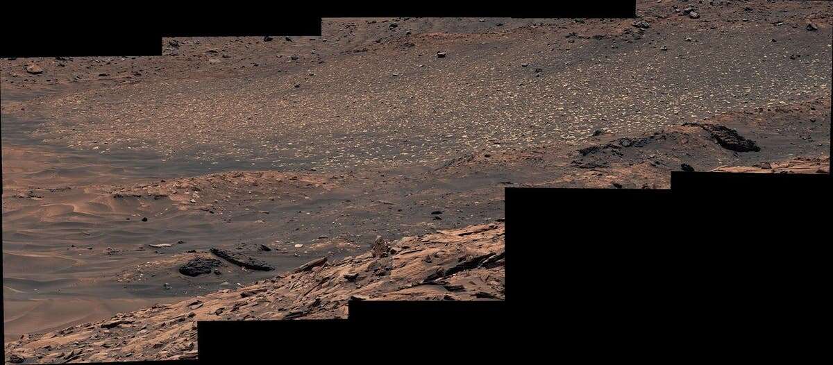 NASA releases images from Mars rover in hunt for proof of life