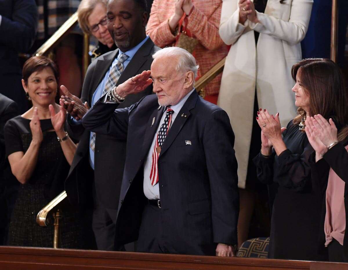 Buzz Aldrin reveals his endorsement days before presidential election