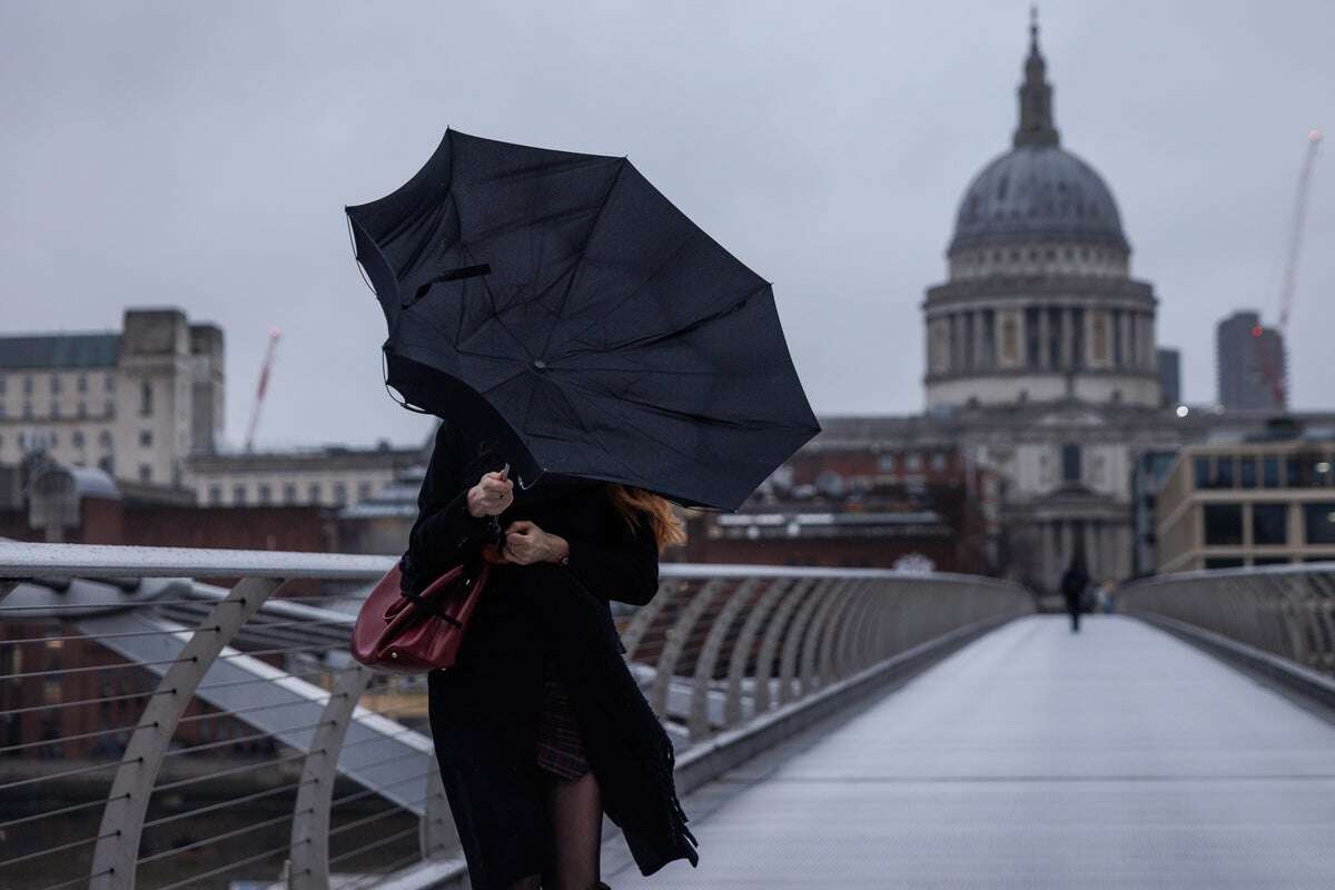 Cold, rainy weather not over for Britons in the lead-up to spring