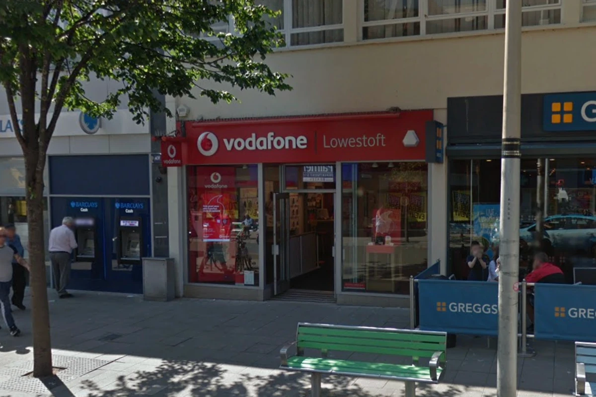 Vodafone keeps shop doors locked after raid by balaclava-clad thieves