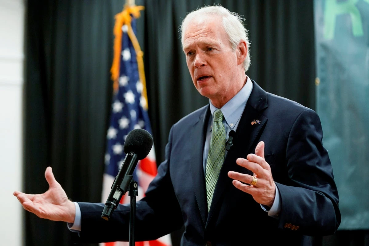 Republican senator admits he doesn’t know what Trump’s ‘endgame’ is