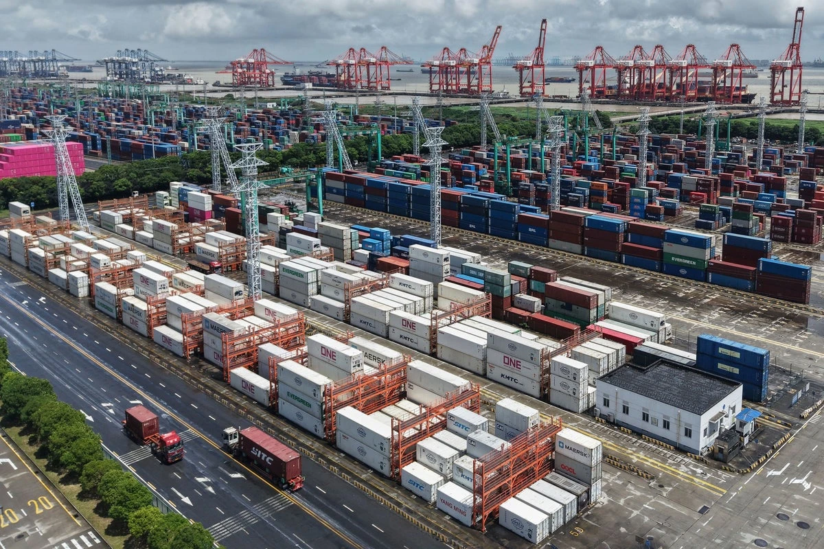 China promises to help companies slammed by tariffs, as talks with the US left in limbo